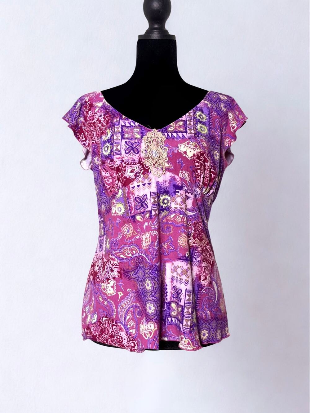 Vtg Y2K Delicates Pink Purple Floral Print Flutter Sleeve Top Crystal Beaded